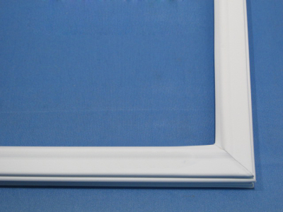 УПЛОТНИТЕЛЬ ДВЕРИ